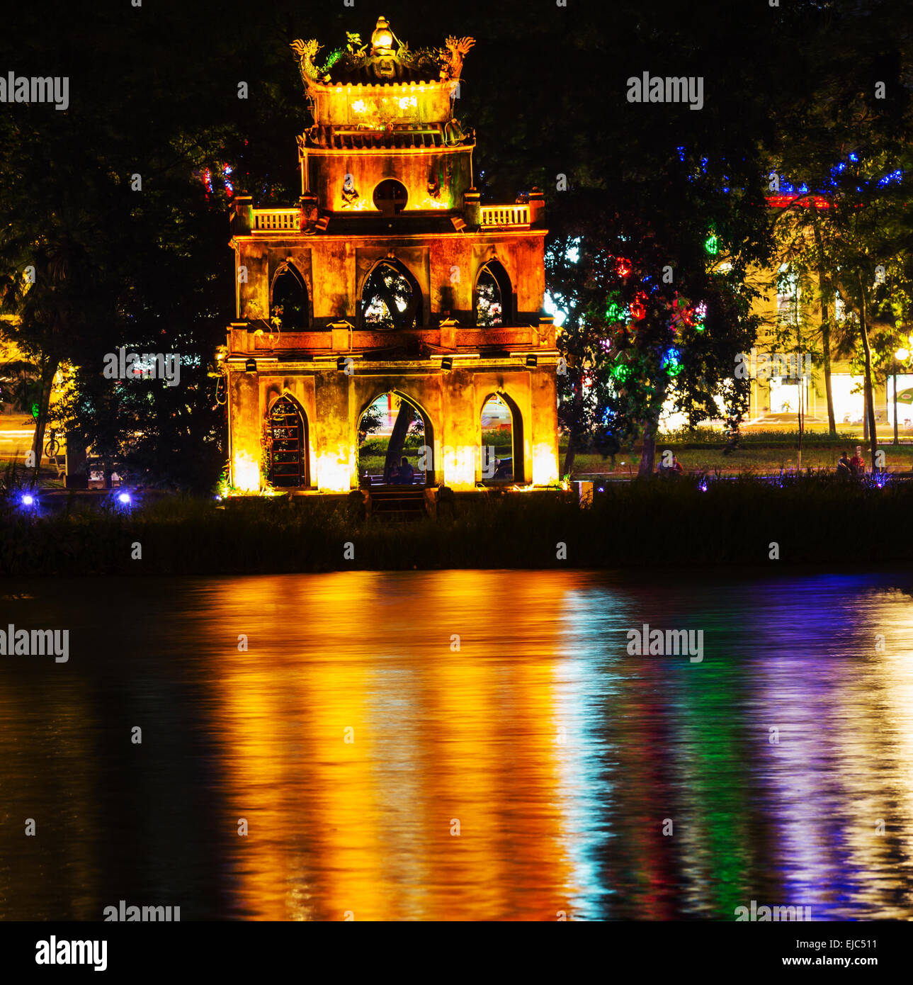 Old quarters hanoi hi-res stock photography and images - Alamy