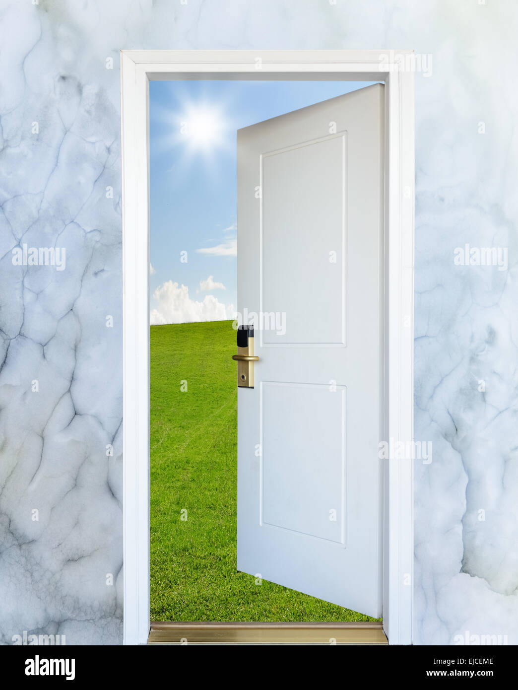 Open door privacy hi-res stock photography and images - Alamy
