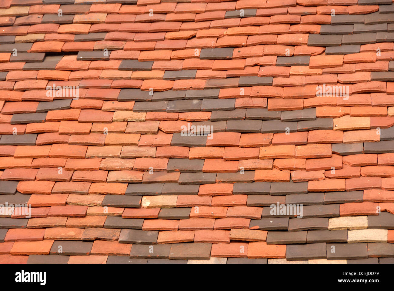 Wavy roof tiles hires stock photography and images Alamy
