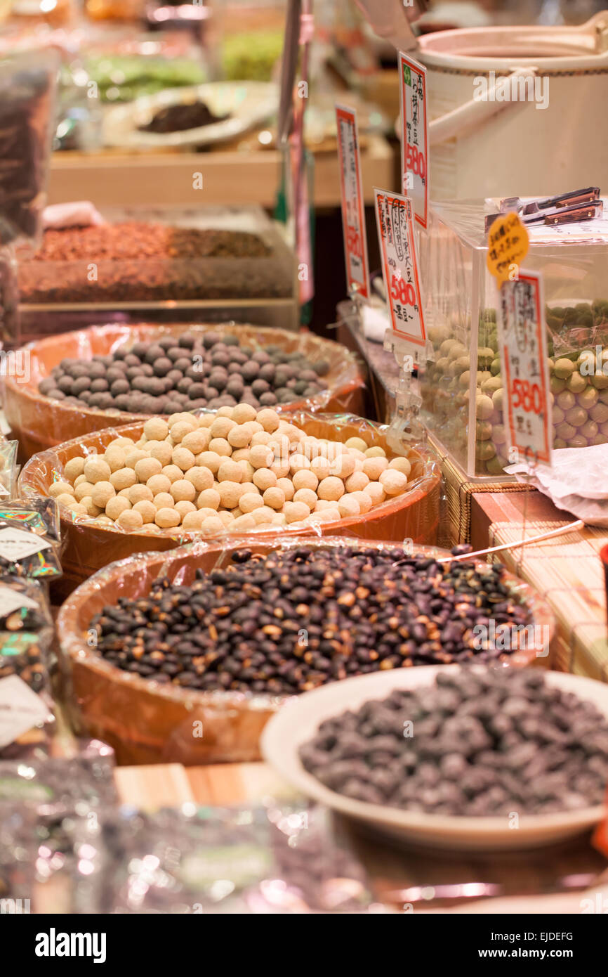 Traditional market in Japan Stock Photo - Alamy