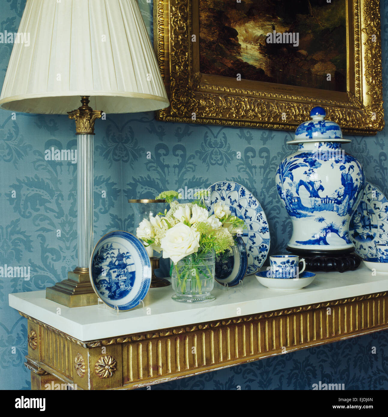 Chinese Vase Lamp Stock Photos Chinese Vase Lamp Stock Images