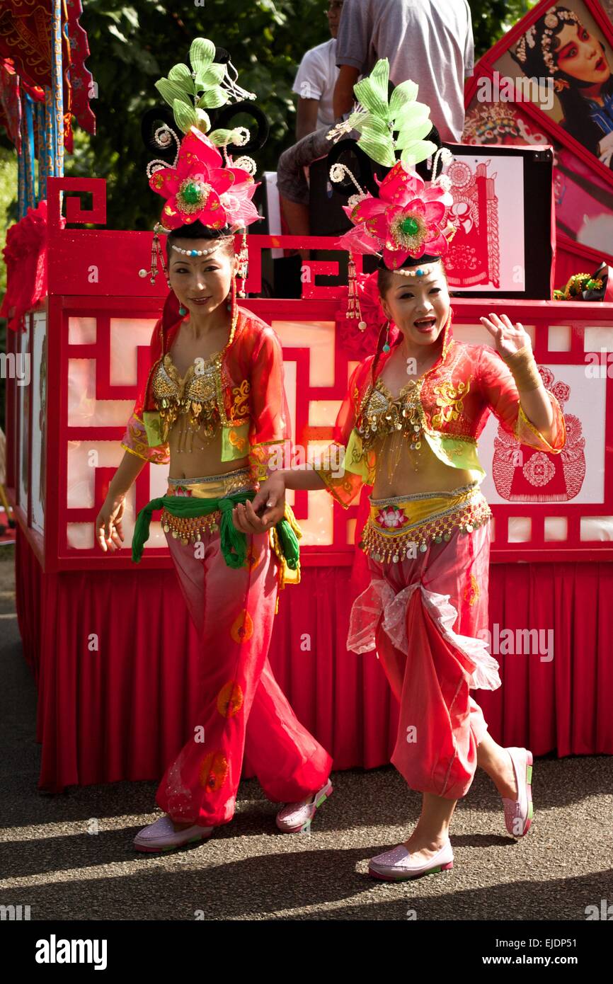 Makkelijker maken Oeganda verkopen Chinese procession at the Carnaval International de Victoria in Seychelles  Stock Photo - Alamy