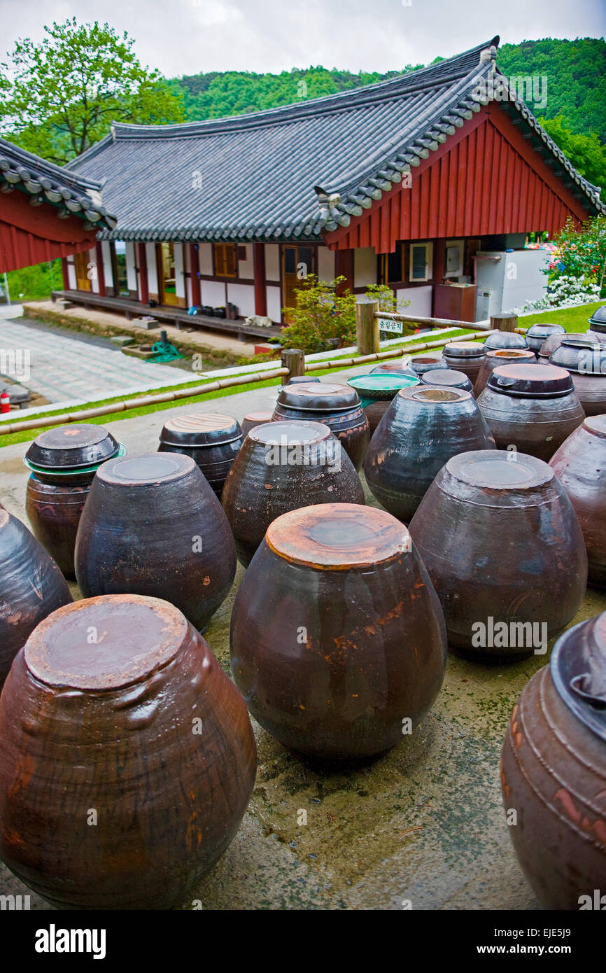 Clay pots for Kimchi at the temple complex at Hawsun in south Korea in the Jeonam province Stock Photo