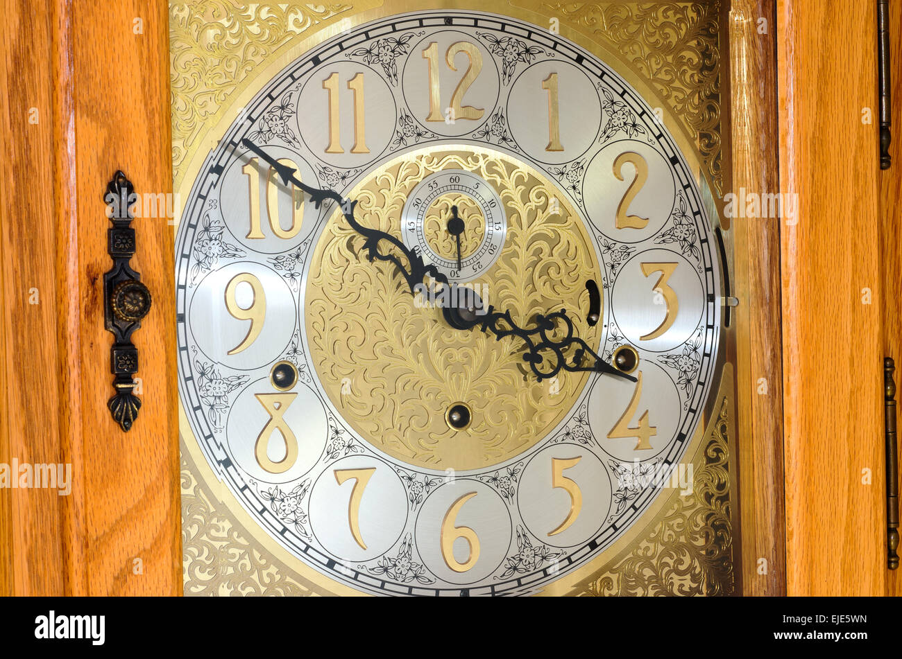 Grandfather clock face hi-res stock photography and images - Alamy