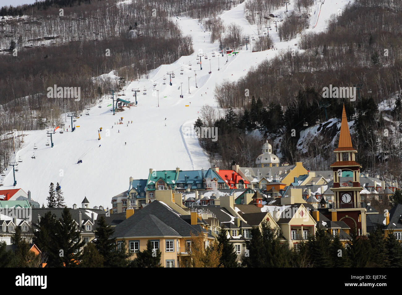 Skiers mont tremblant ski resort hi-res stock photography and images - Alamy