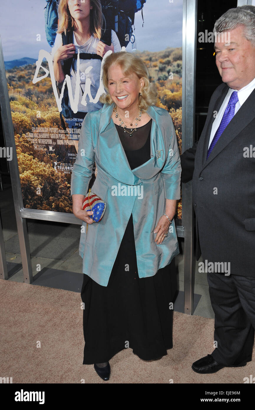 LOS ANGELES, CA NOVEMBER 19, 2014 Diane Ladd & husband Robert Hunter