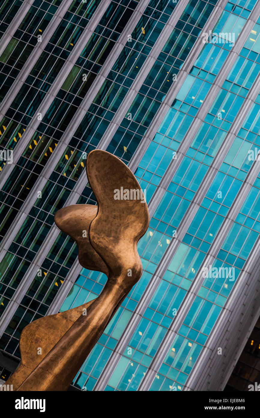 Golden winged angel statue hires stock photography and images Alamy