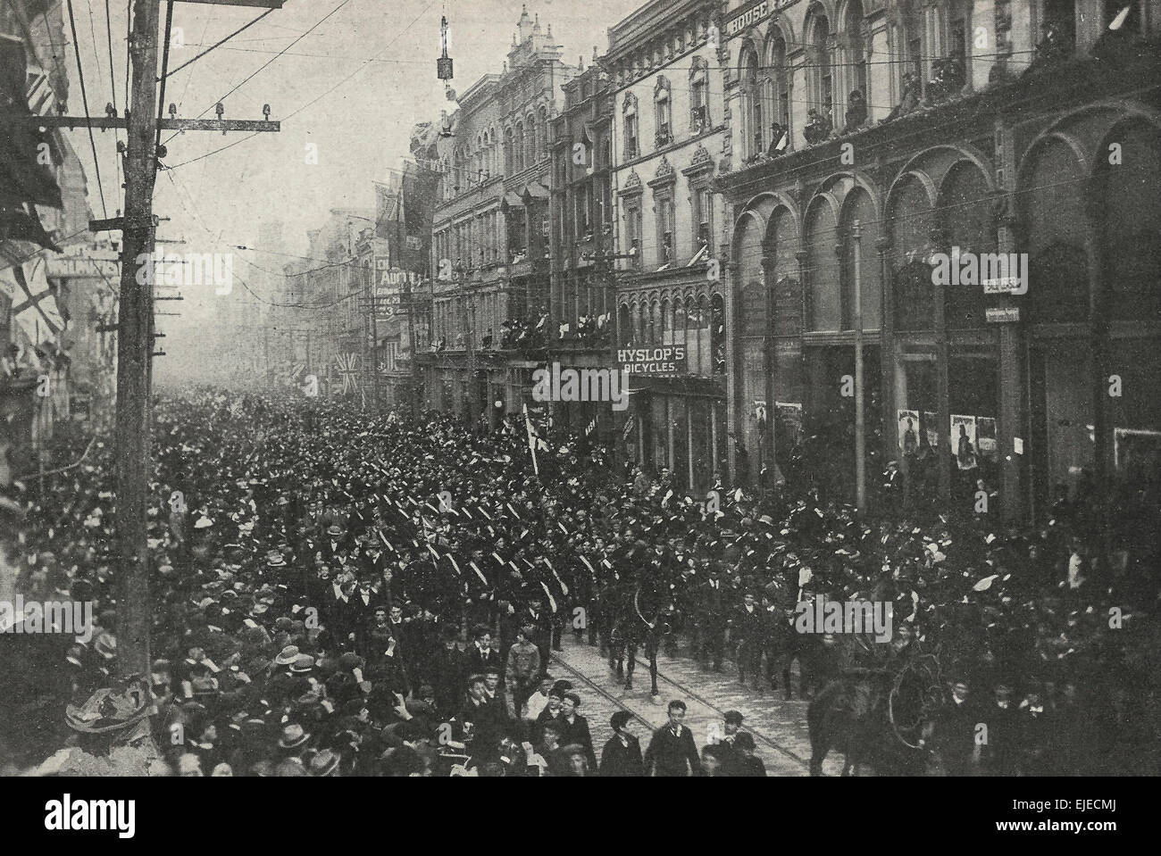 The First Canadian Contingent, Street Parade passing along Kings Street, Toronto, Second Boer War, circa 1899 Stock Photo