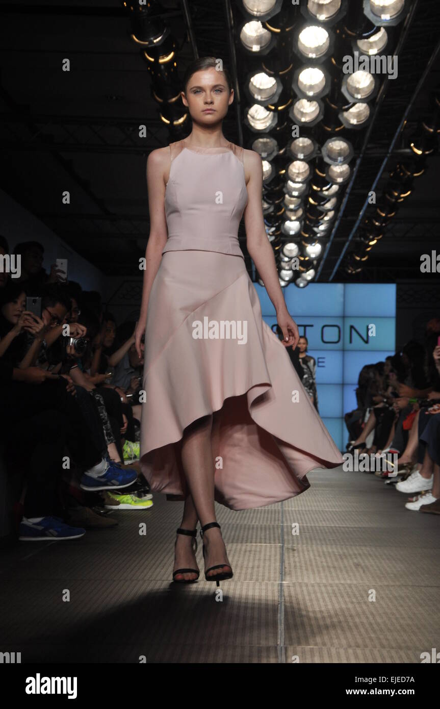 Model habit 2025 femme