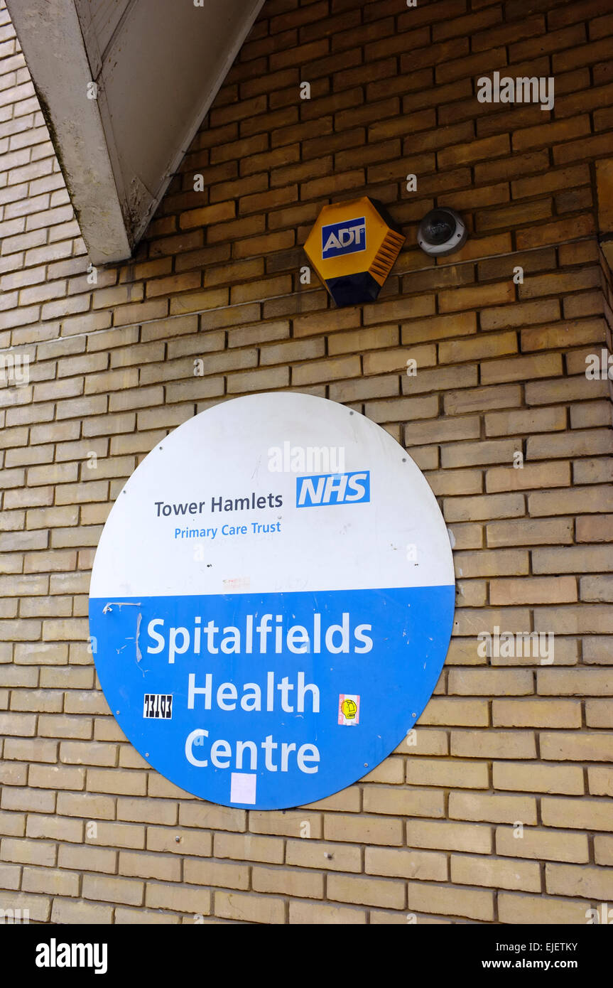 Spitalfields Health Centre on Brick Lane, East London Stock Photo