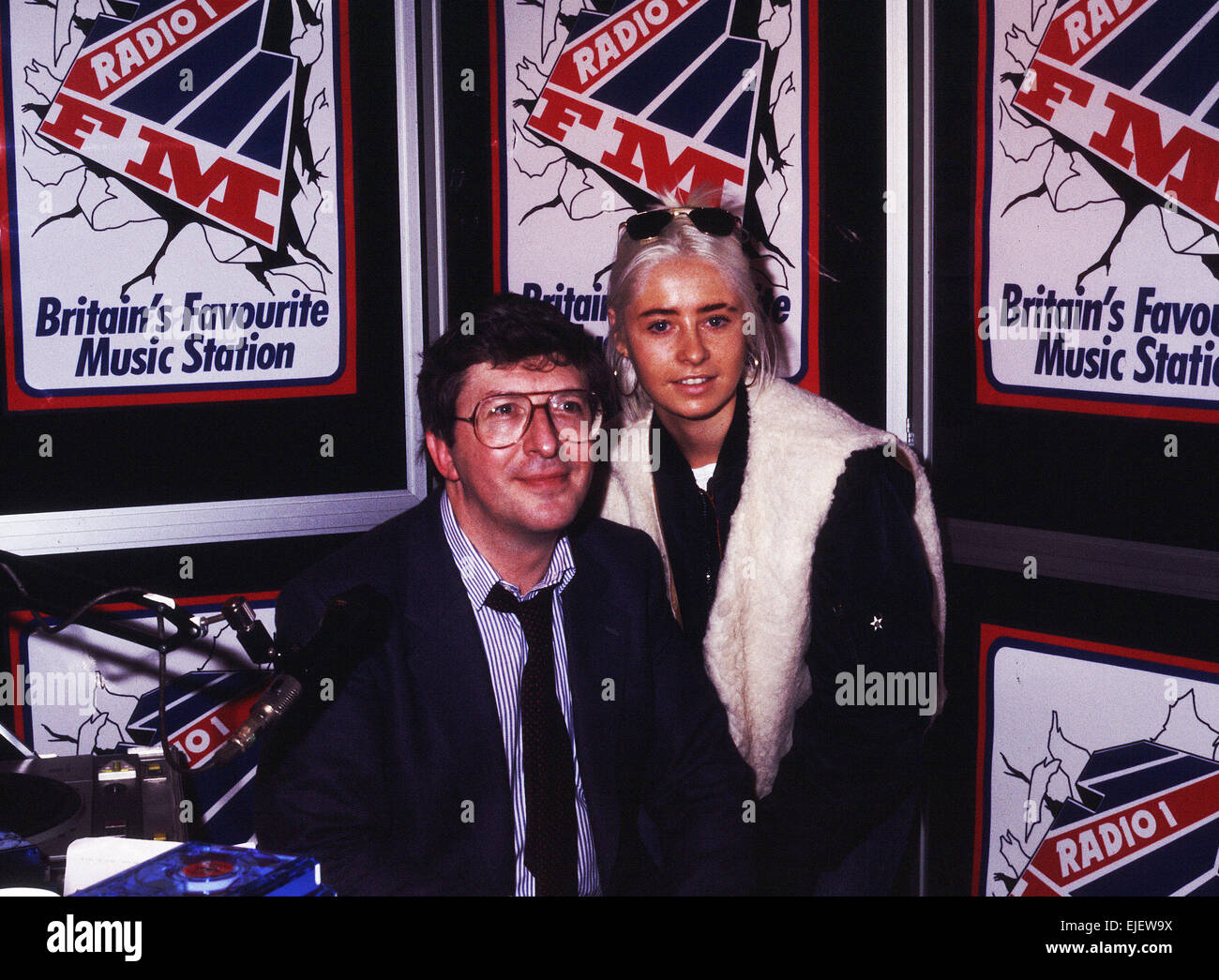 Transvision Vamp singer Wendy James with Radio 1 deejay Simon Bates in  Croydon UK circa 1989 Stock Photo - Alamy