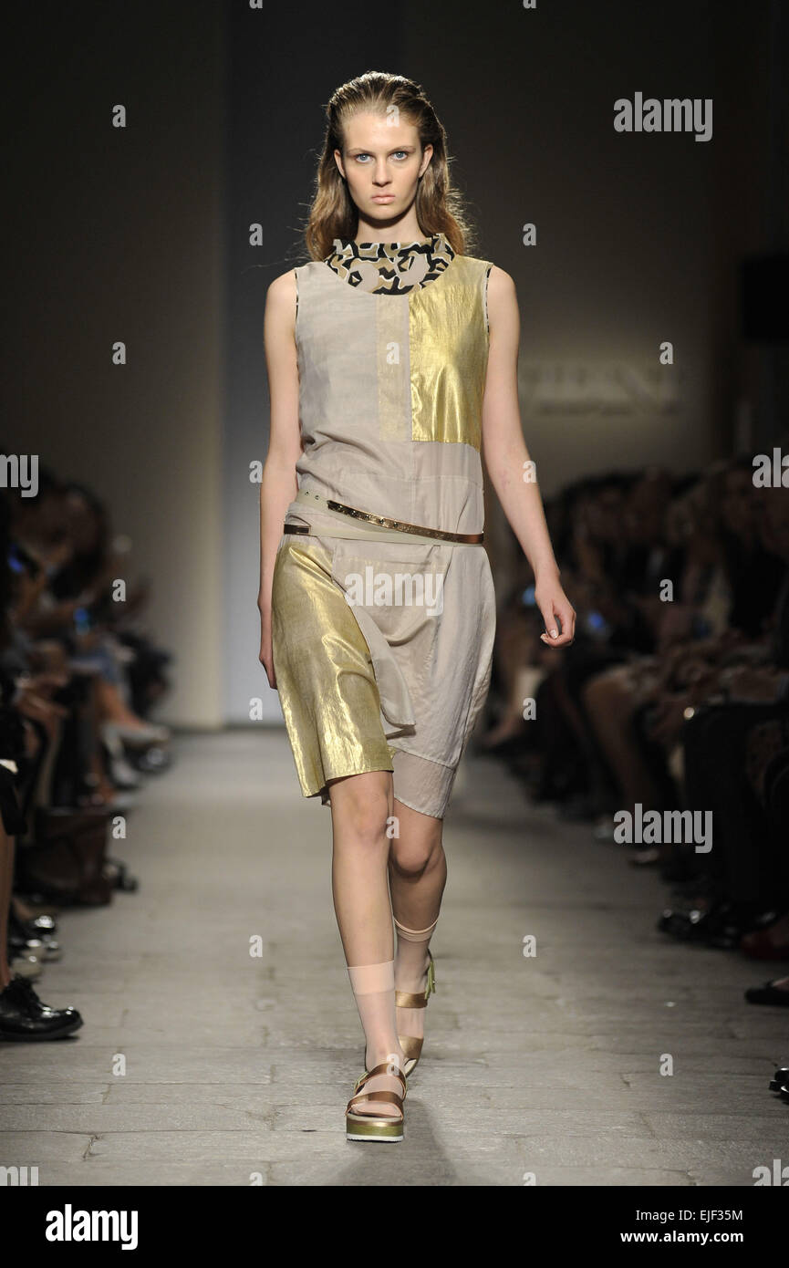 Milan Fashion Week Spring/Summer 2015 - Cividini - Catwalk Where: Milan ...