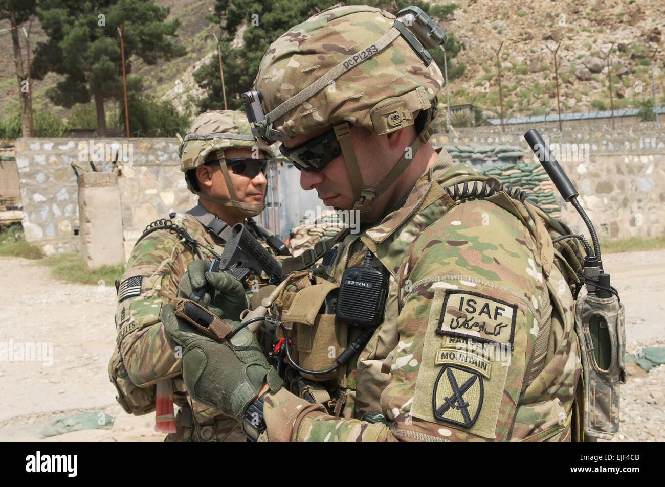 U.S. Army Capt. Jonathan Page uses the Nett Warrior end user device of ...