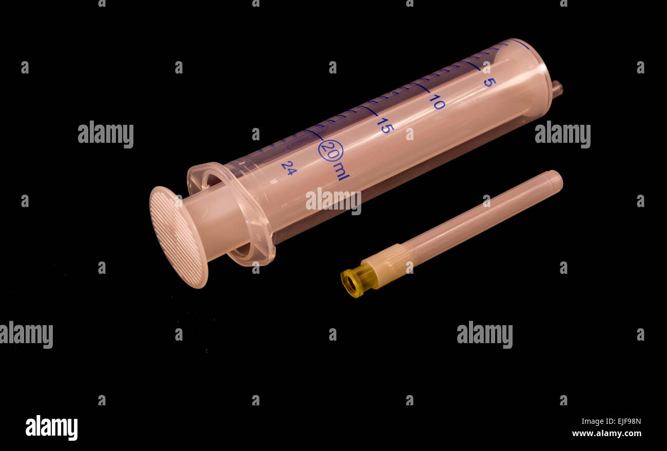 An unused medical hypodermic needle with fresh needle Stock Photo Alamy