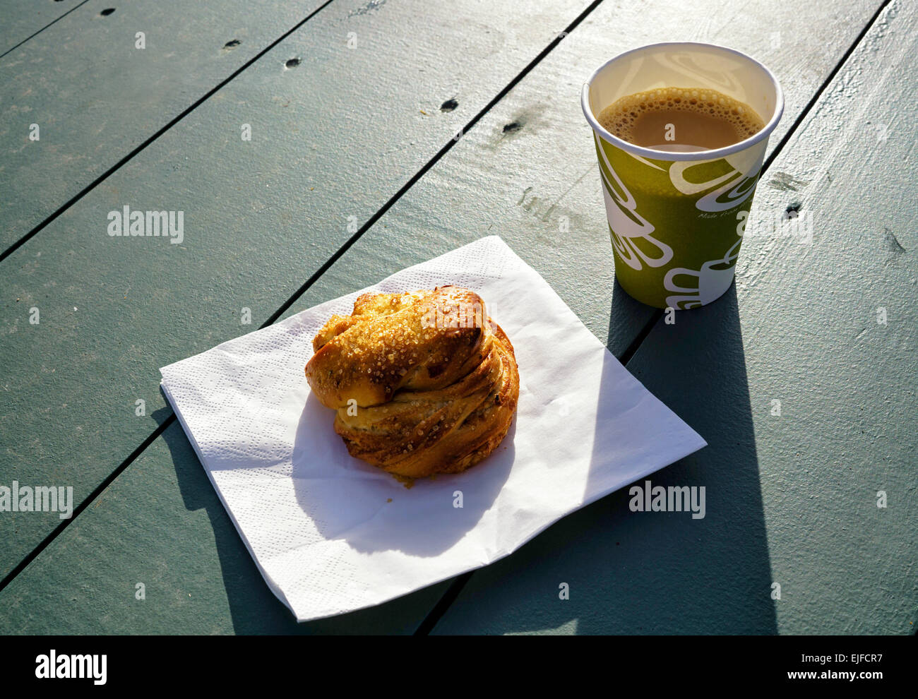 Green bun hi-res stock photography and images - Alamy