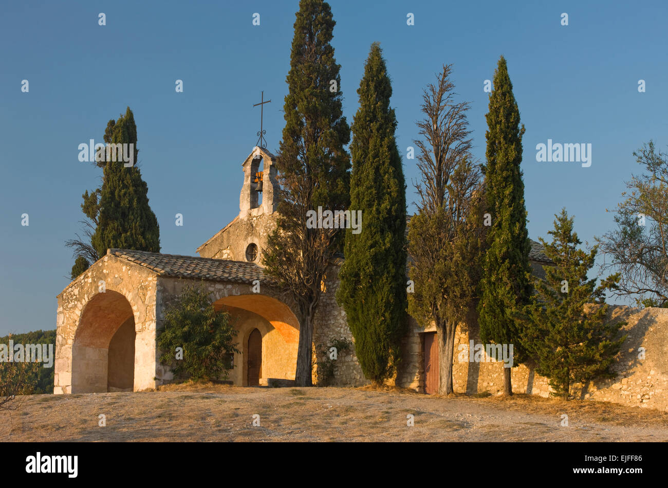 CHAPELLE SAINT SIXTE EYGALIERES PROVENCE BOUCHES DU RHONE FRANCE Stock