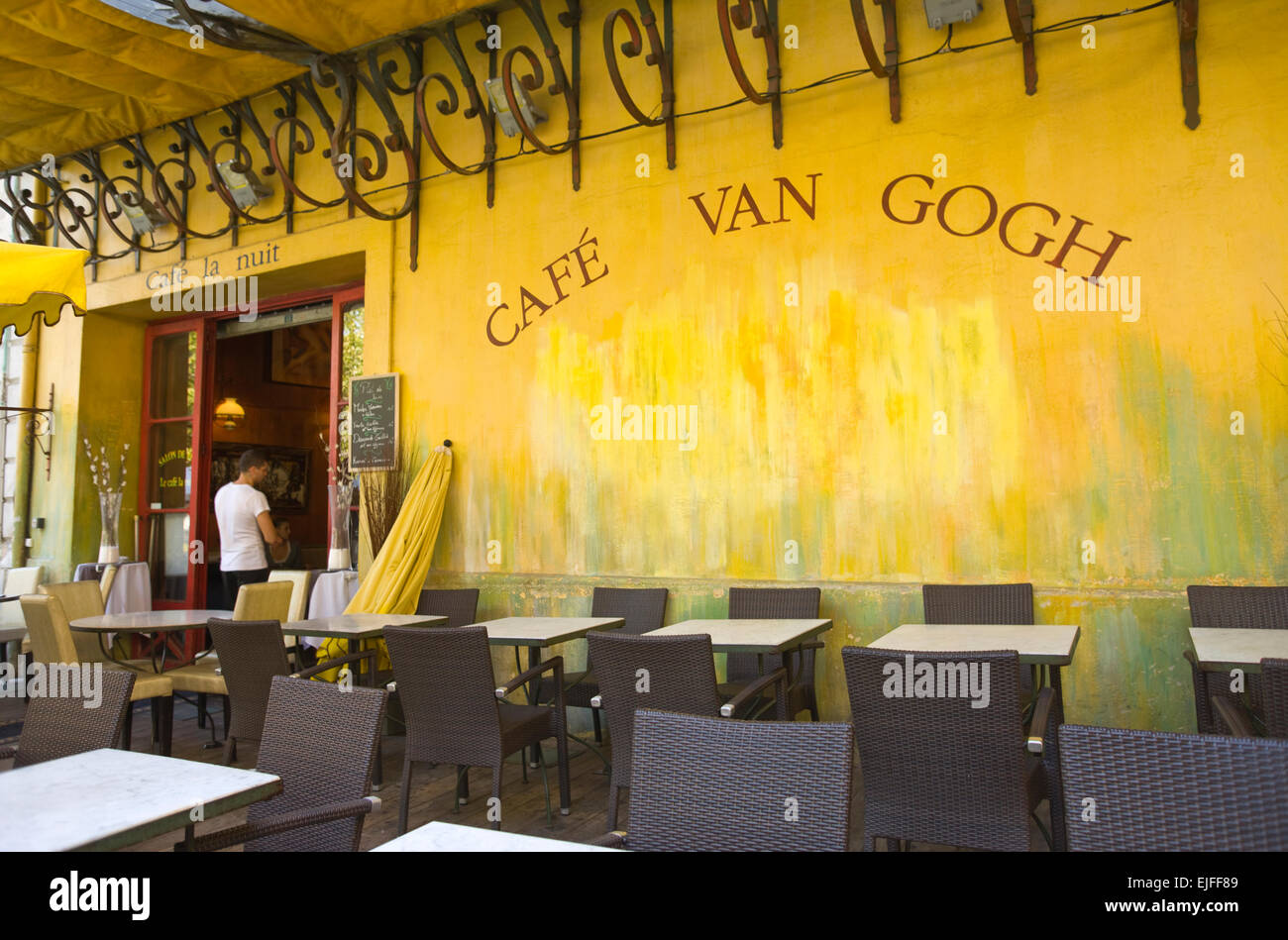 Cafe La Nuit Van Gogh Arles CAFE LA NUIT VAN GOGH PLACE DU FORUM ARLES BOUCHES DU RHONE PROVENCE