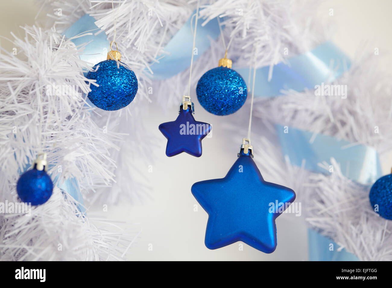 Christmas tree with pearl garland hi-res stock photography and images -  Alamy