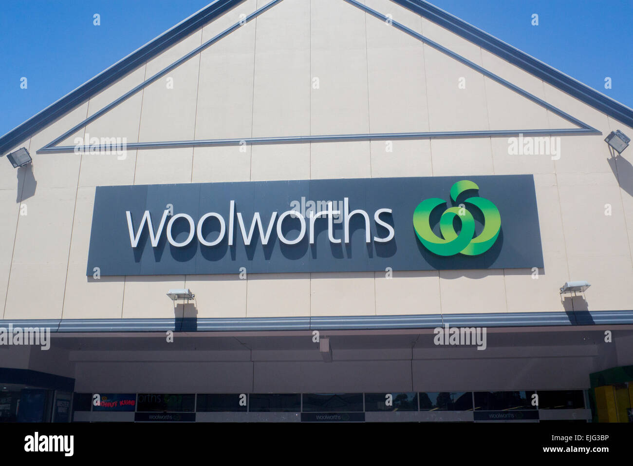 Woolworths logo hi-res stock photography and images - Alamy