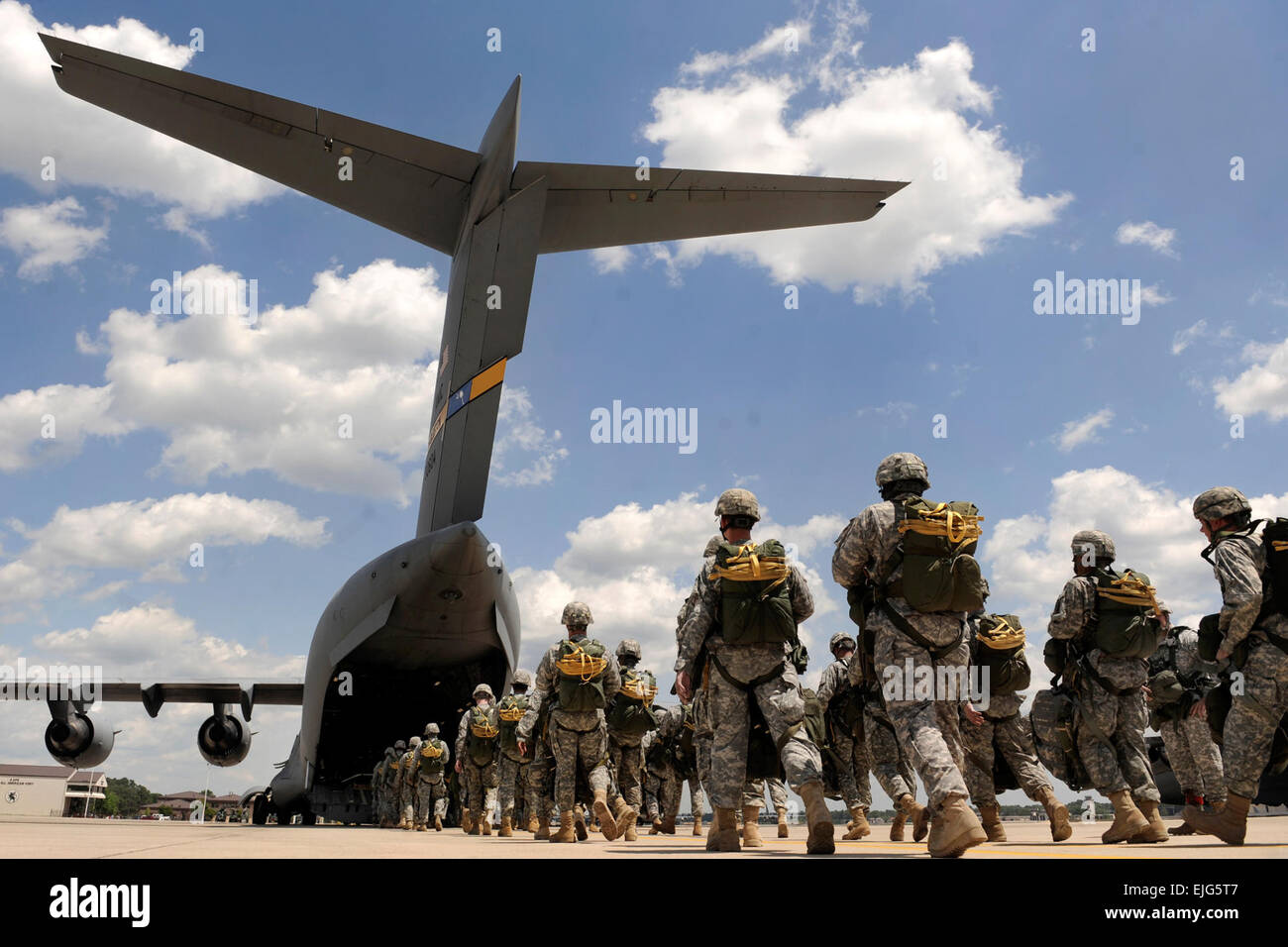 Army n c pope afb usa usarmy united military soldier training hires