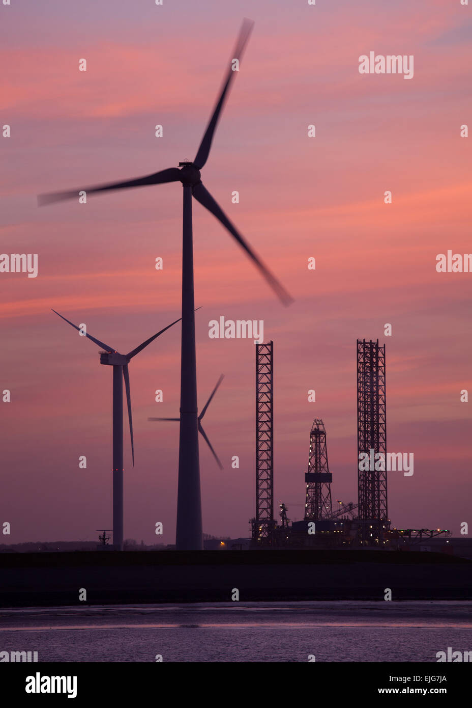 Offshore oil drilling rig hires stock photography and images Alamy