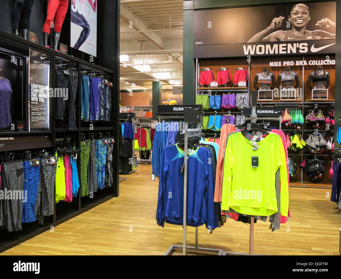 Nike store interior hi-res stock photography and images - Alamy