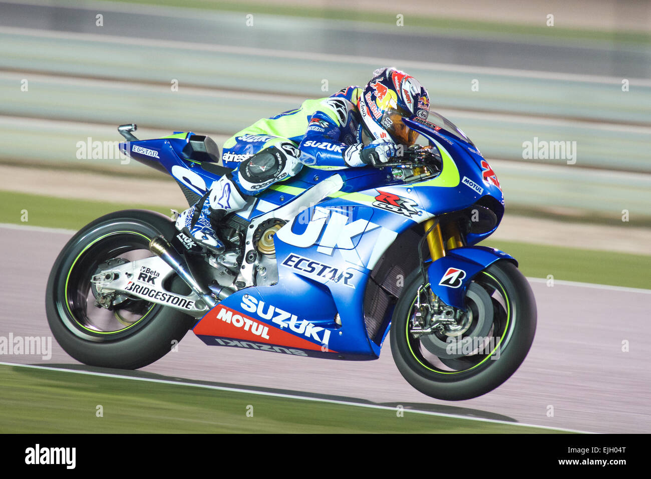 Losail Circuit Qatar 26th March 15 Rookie Motogp Rider Maverick Vinales On His Suzuki Bike On The Track For Start Of The 15 Fim Motorcycle Grand Prix Credit Tom Morgan Alamy Live News Losail Circuit Qatar 26th March 15 Rookie Motogp Rider Maverick Vinales On His Suzuki Bike On The Track For Start Of The 15 Fim Motorcycle Grand Prix Credit Tom Morgan Alamy Live News