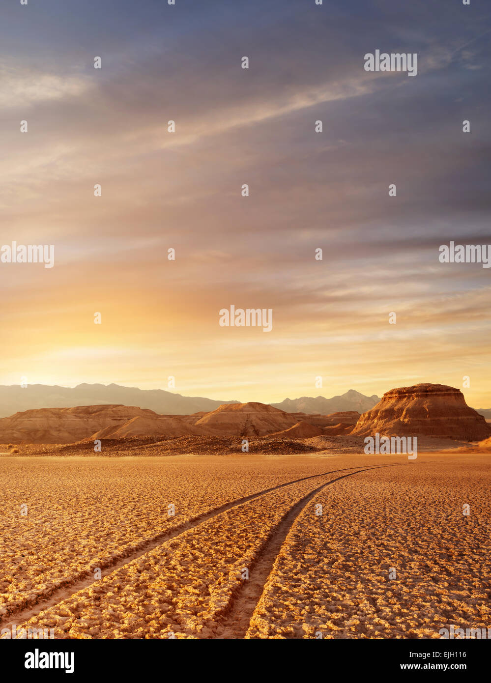 Death valley night view hi-res stock photography and images - Alamy