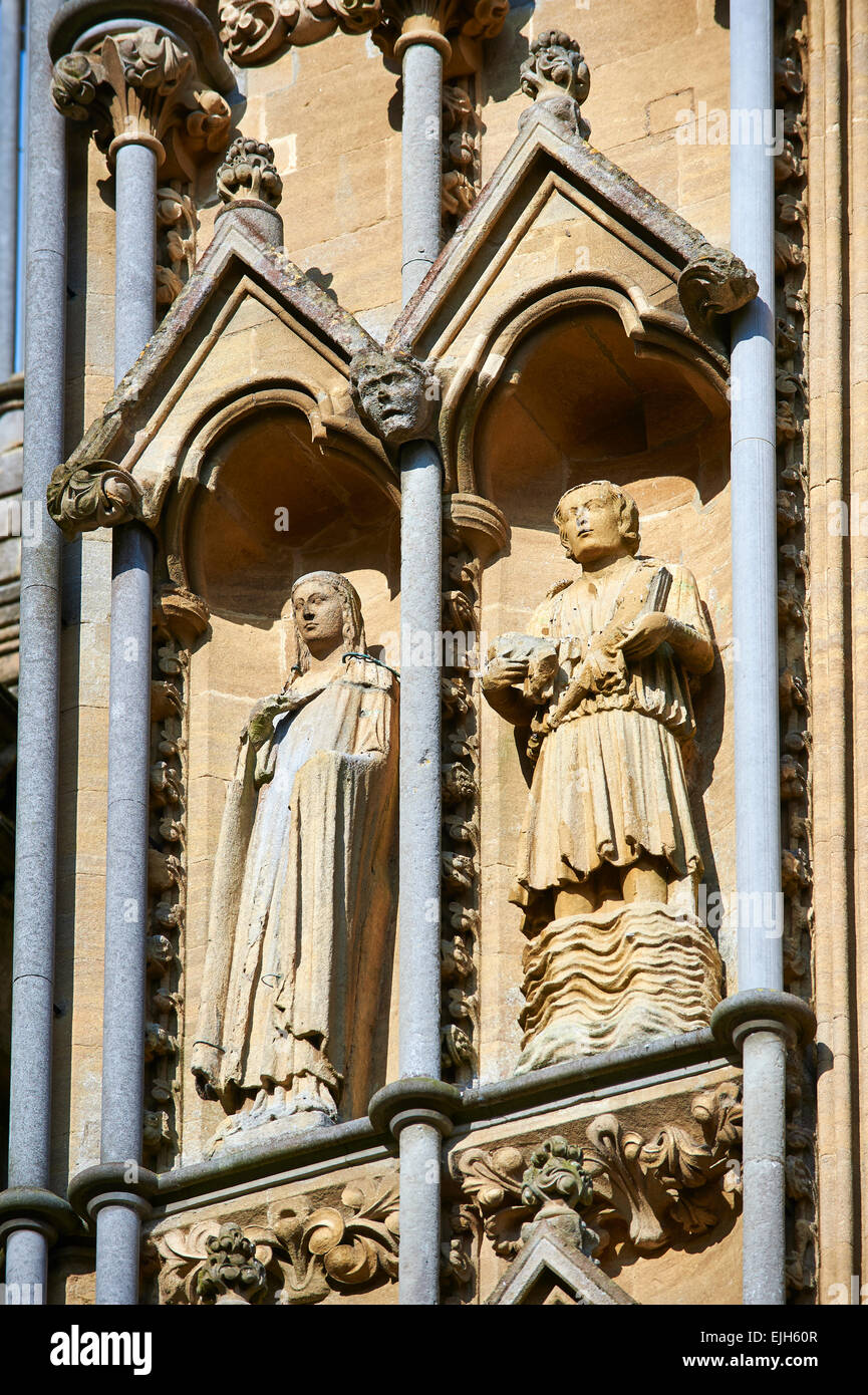 Statues on the facade of the medieval Wells Cathedral built in the Early English Gothic style in 1175, Wells Somerset, England Stock Photo