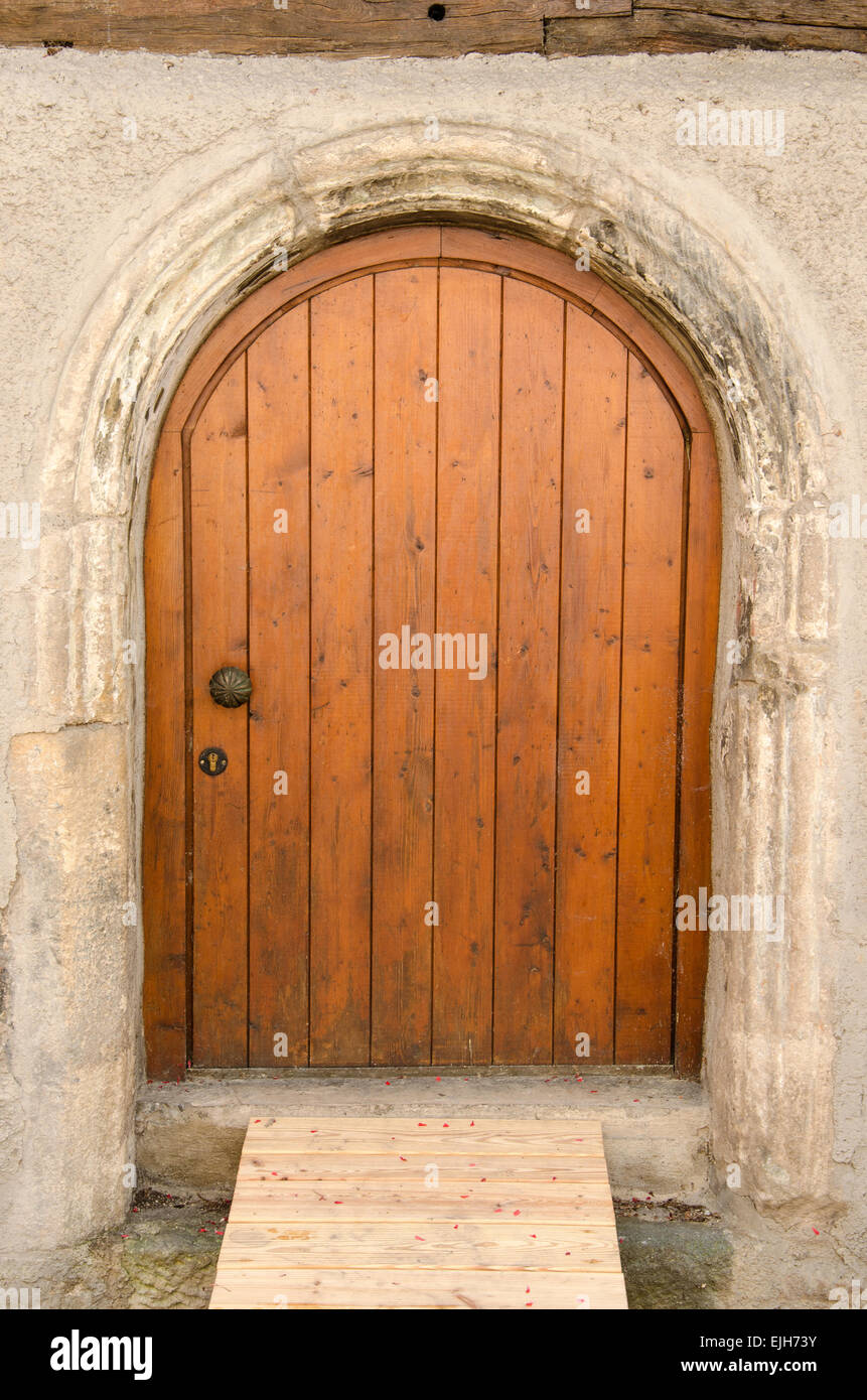 Old wooden door gate western hi-res stock photography and images - Alamy