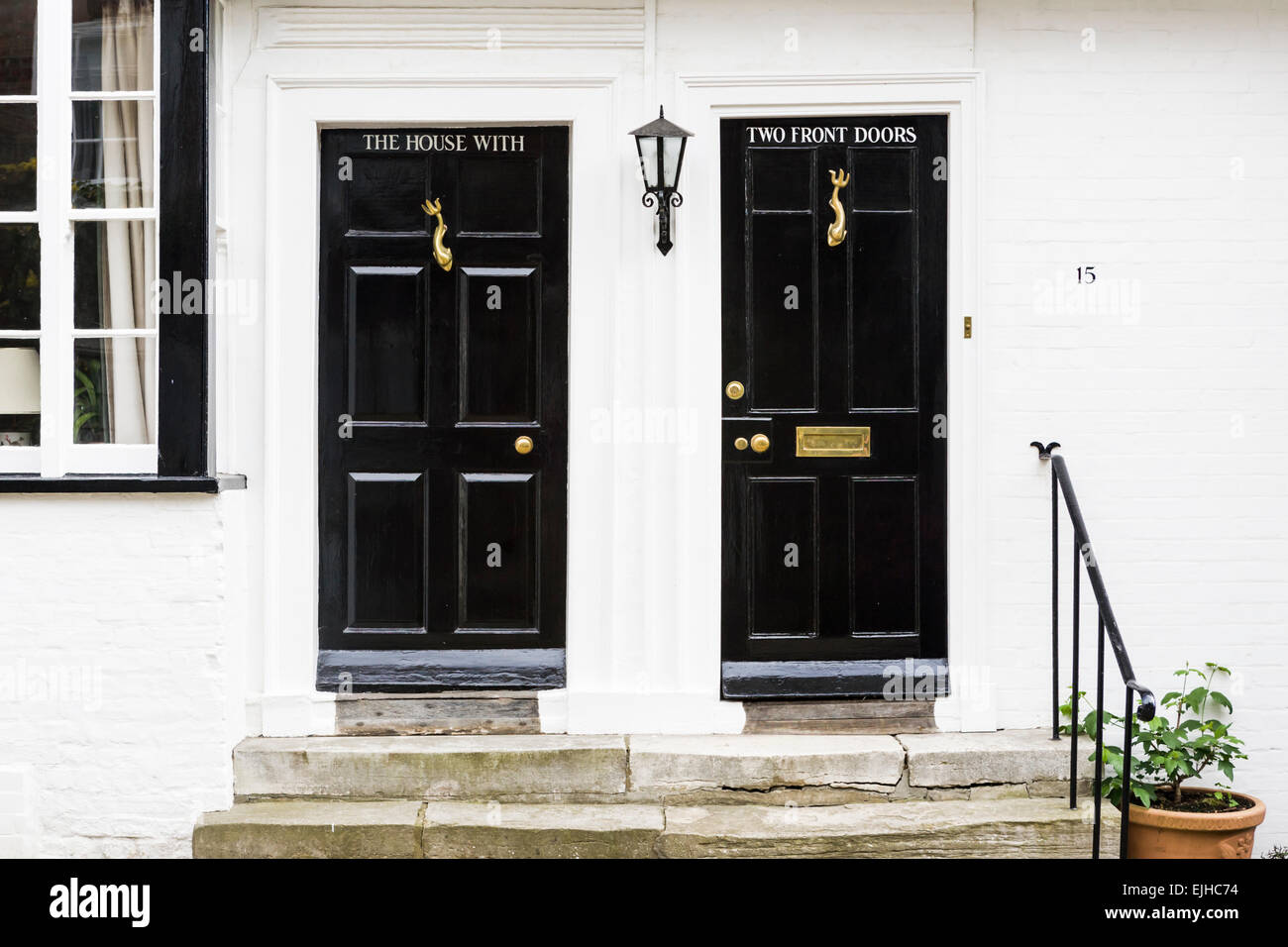 House With Two Front Doors Town Of Rye Sussex England Stock