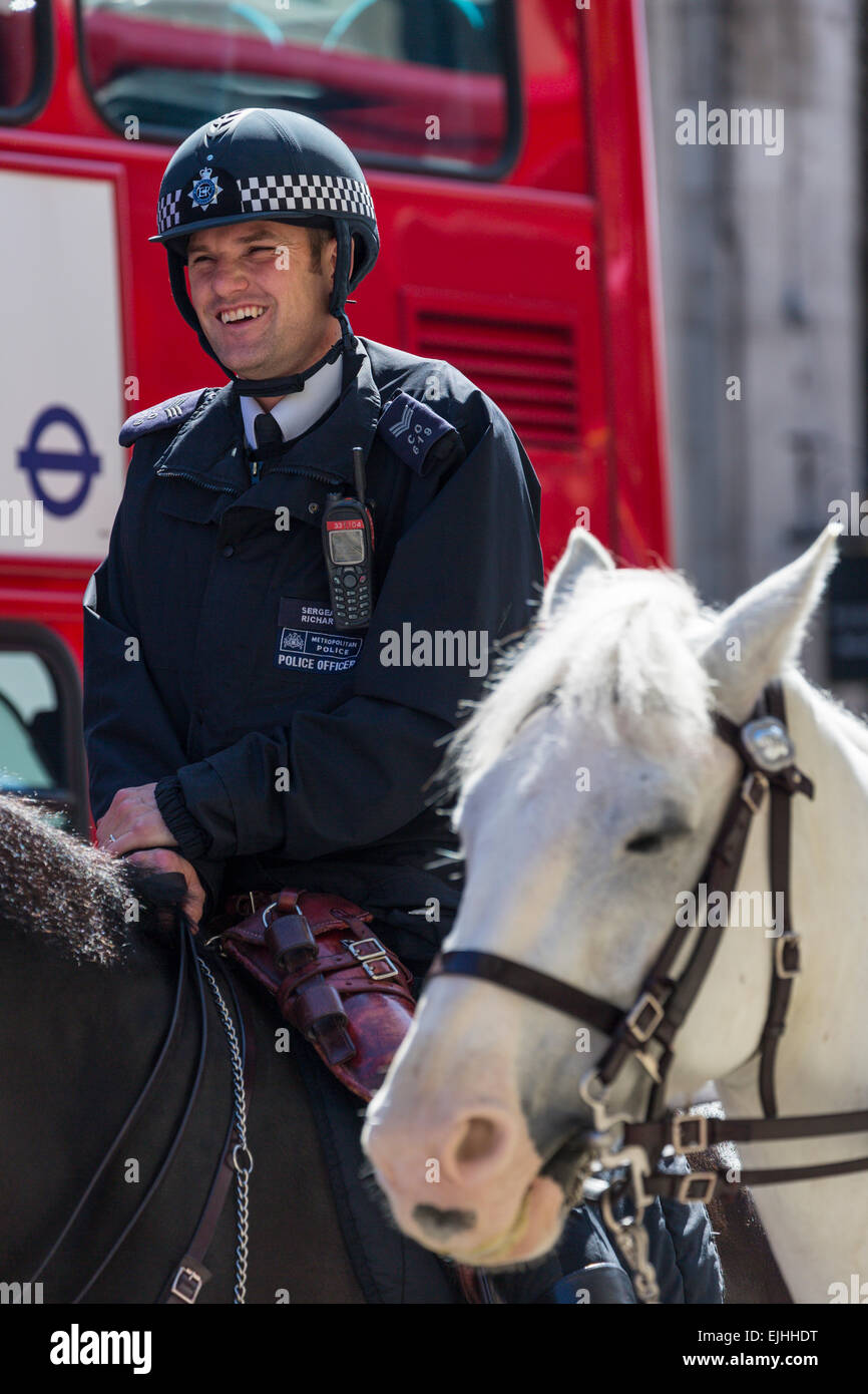Mounted Metropolitan policeman on the Mall near Trafalgar Square, London, England Stock Photo