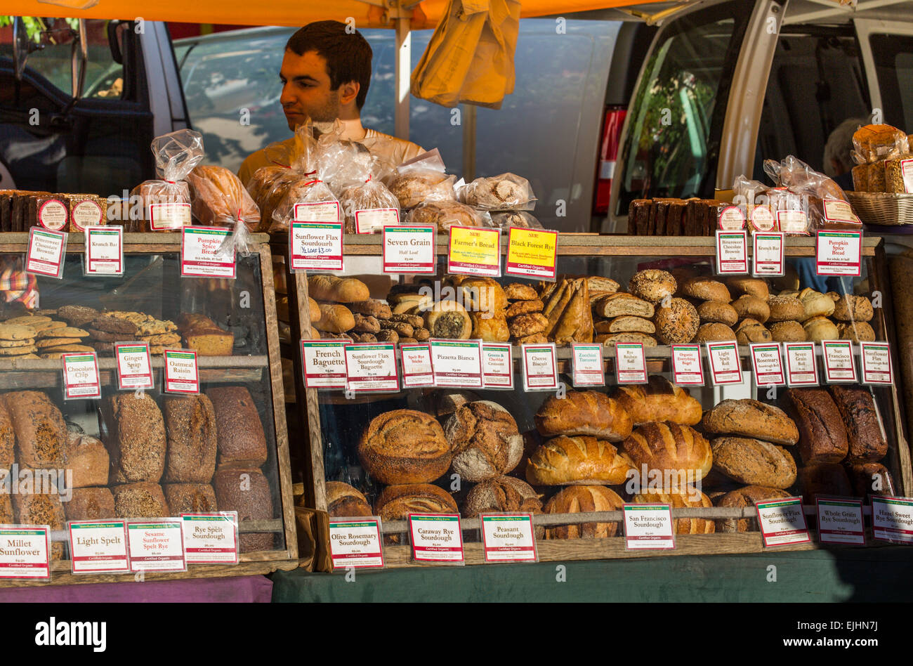 Bread stall at Union Square Market, New York, USA Stock Photo