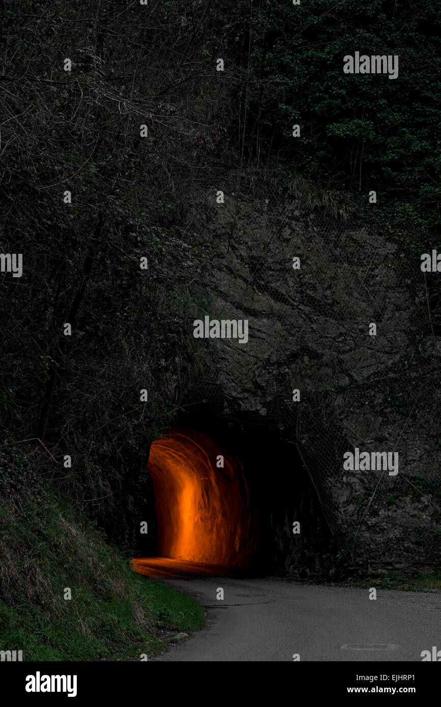 Tunnel mountain street hires stock photography and images Alamy