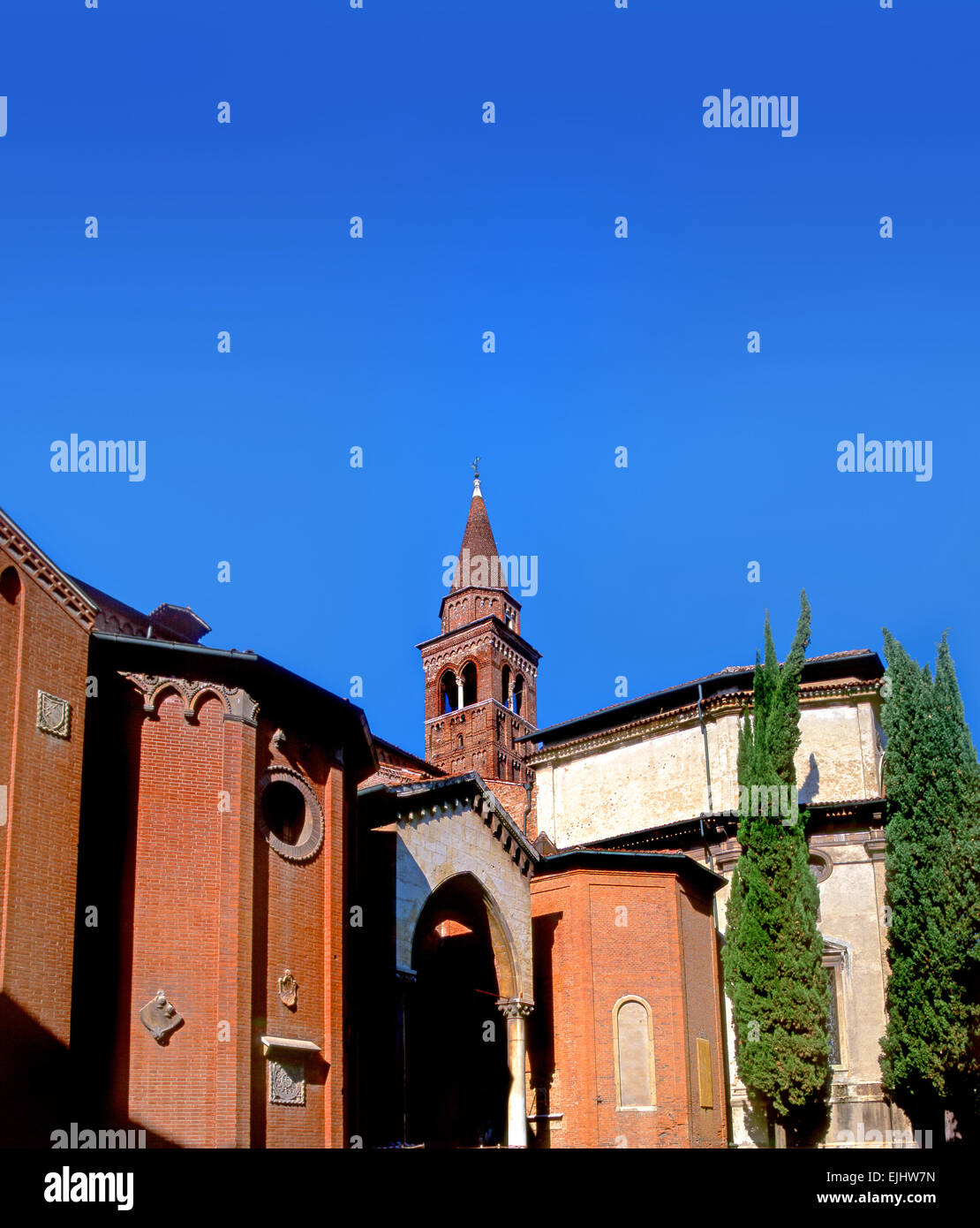 Vicenza, Veneto, Italy. Dominican Church of Santa Corona (13thC) Stock Photo