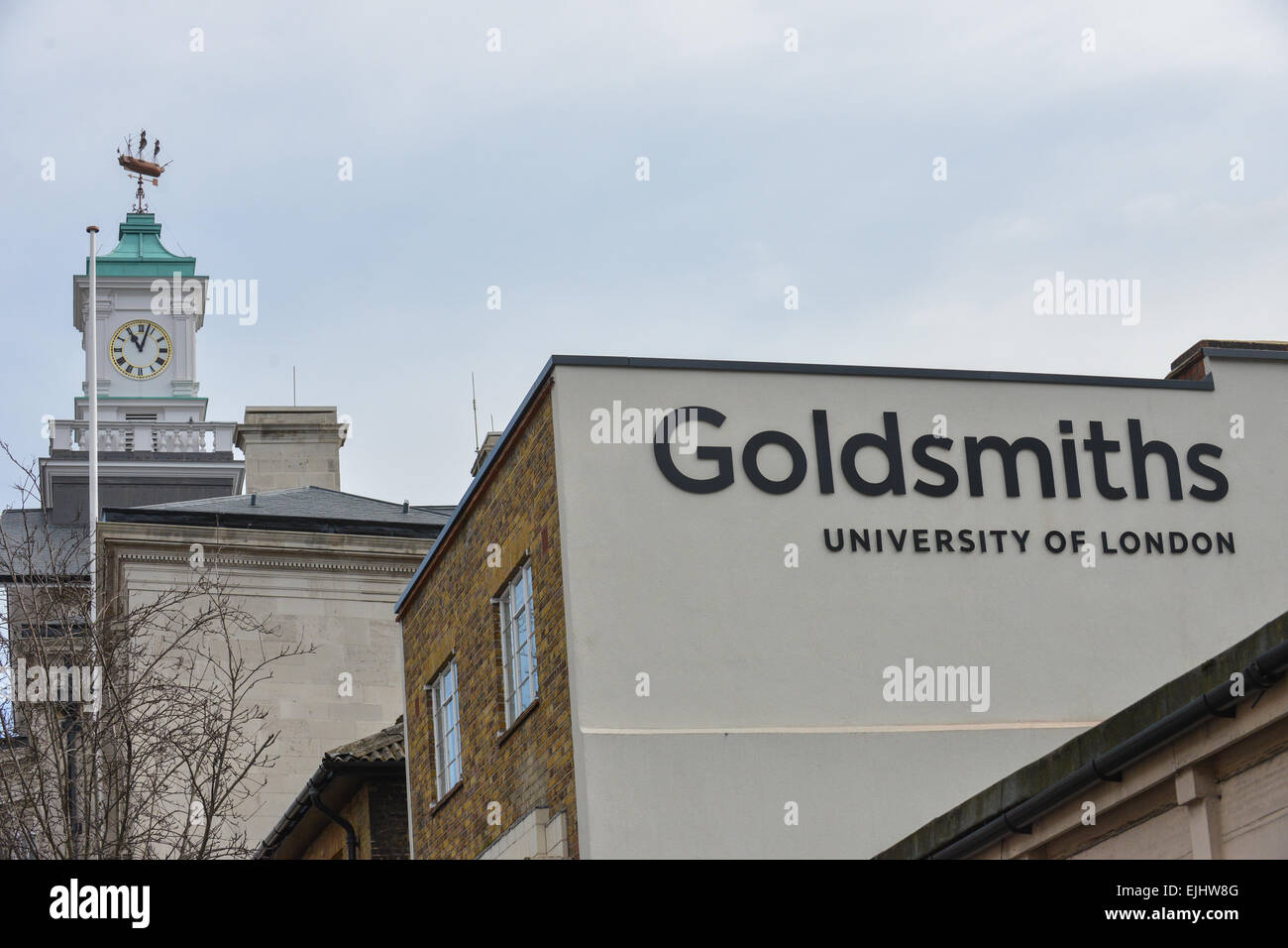 New Cross Gate, London, UK. 27th March 2015. Students are occupying Deptford Town Hall, the management building for Goldsmiths College. Part of the growing Occupy movement against cuts in education that began with the Occupy UAL at St Martins. Credit:  Matthew Chattle/Alamy Live News Stock Photo