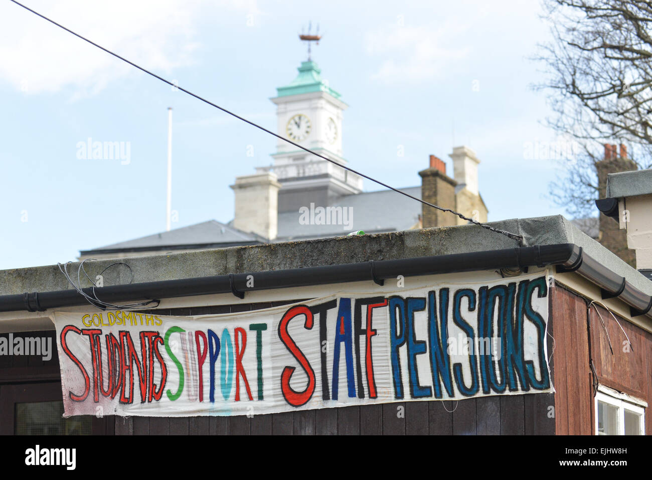 New Cross Gate, London, UK. 27th March 2015. Students are occupying Deptford Town Hall, the management building for Goldsmiths College. Part of the growing Occupy movement against cuts in education that began with the Occupy UAL at St Martins. Credit:  Matthew Chattle/Alamy Live News Stock Photo