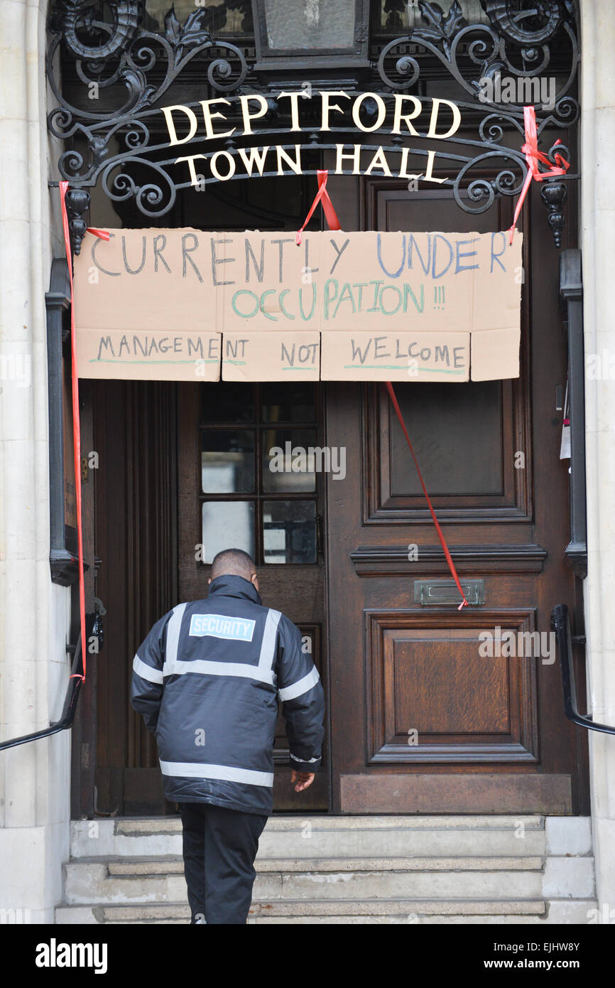 New Cross Gate, London, UK. 27th March 2015. Students are occupying Deptford Town Hall, the management building for Goldsmiths College. Part of the growing Occupy movement against cuts in education that began with the Occupy UAL at St Martins. Credit:  Matthew Chattle/Alamy Live News Stock Photo