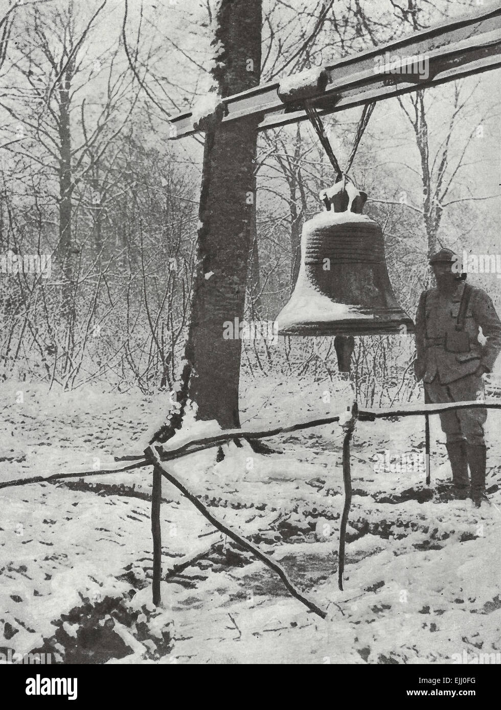 A new use for a Church bell - Church bell rung to warn of gas attacks at Verdun, 1916 Stock Photo