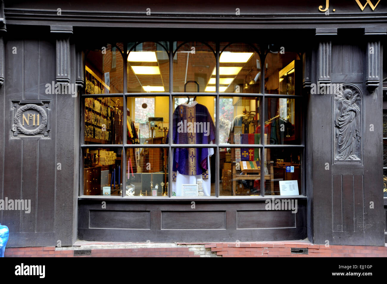 Levi's Tailor Tailors Shop Leeds Tailors Suit Shop Edit Suits