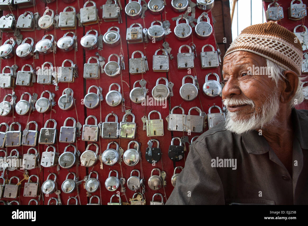 Lock vendor at the market in Bundi Stock Photo