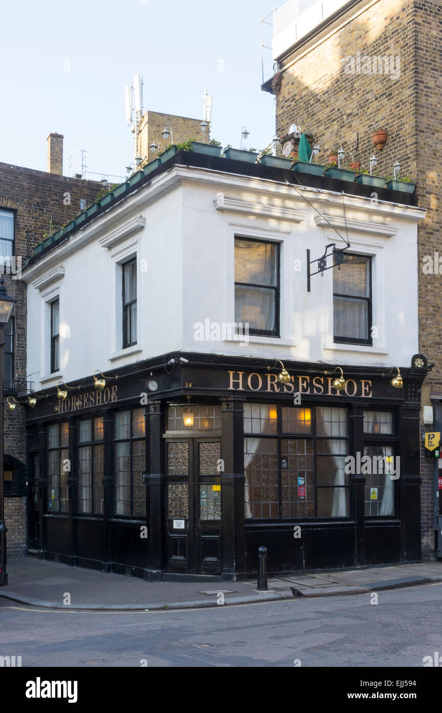 Clerkenwell pubs hires stock photography and images Alamy