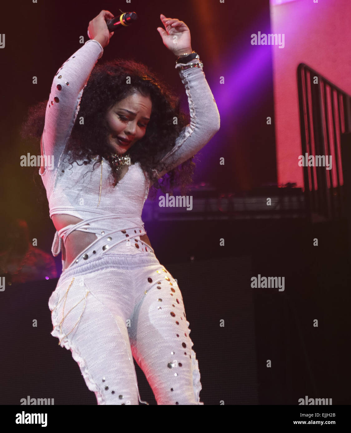 Rapper Lil' Kim performs live on stage during the Source360 at The ...