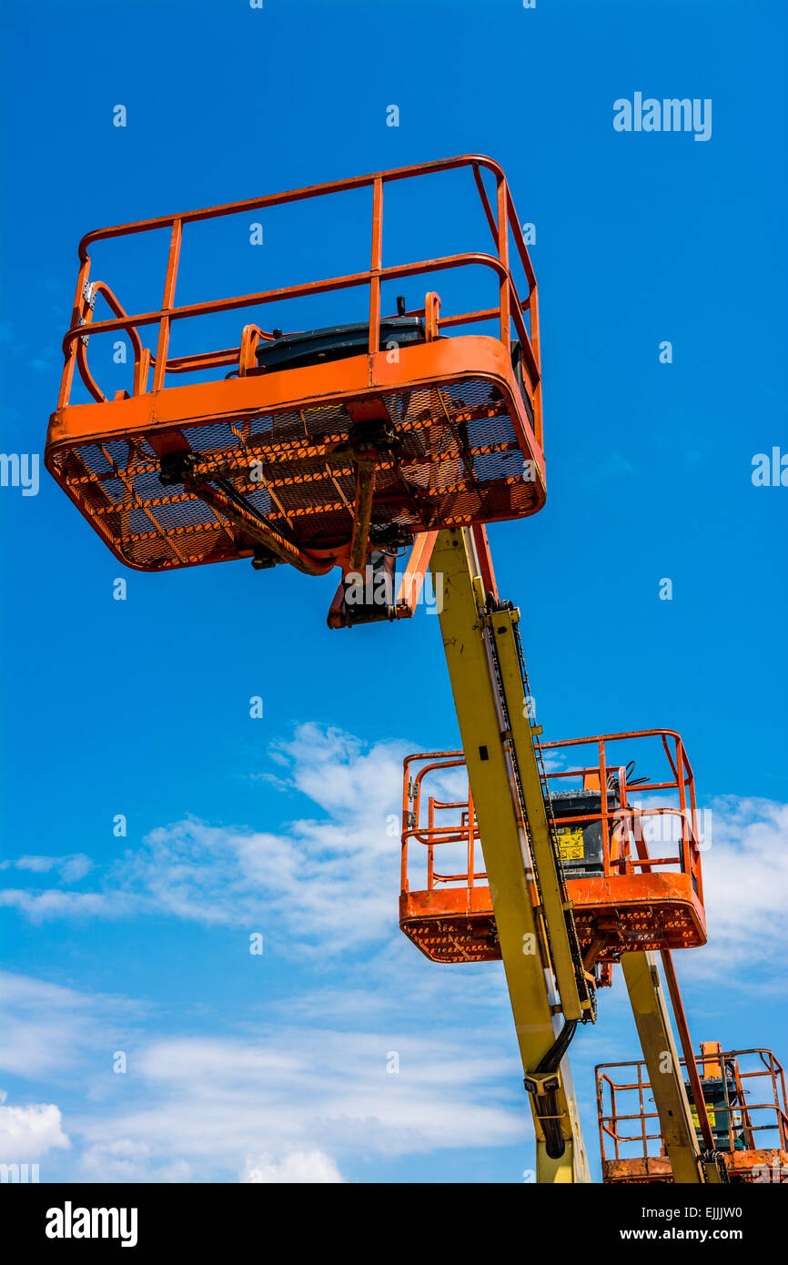 Man lift basket crane hires stock photography and images Alamy