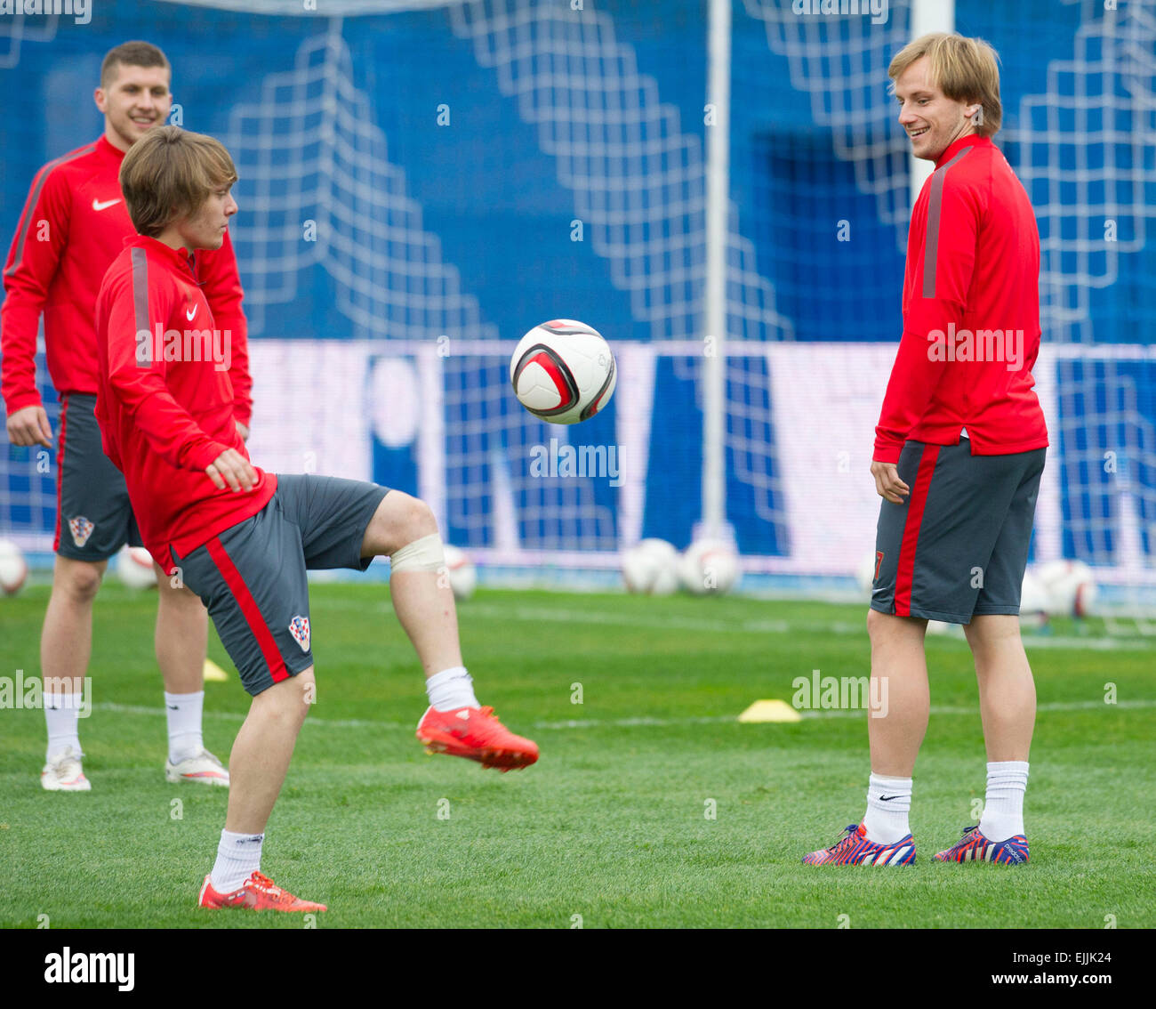 Zagreb, Croatia. 27th Mar, 2015. Alen Halilovic (L Front) and Ivan Rakitic (R) of Croatia attend a training session at the Maksimir stadium in Zagreb, Croatia, March 27, 2015. Croatia will play with Norway in a Euro 2016 qualifier on Saturday. Credit:  Miso Lisanin/Xinhua/Alamy Live News Stock Photo