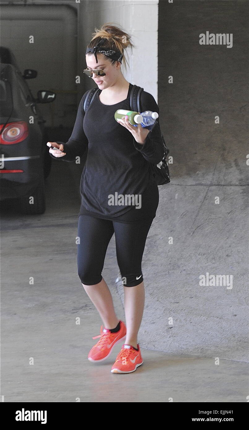 Khloe Kardashian Los Angeles March 18, 2015 – Star Style