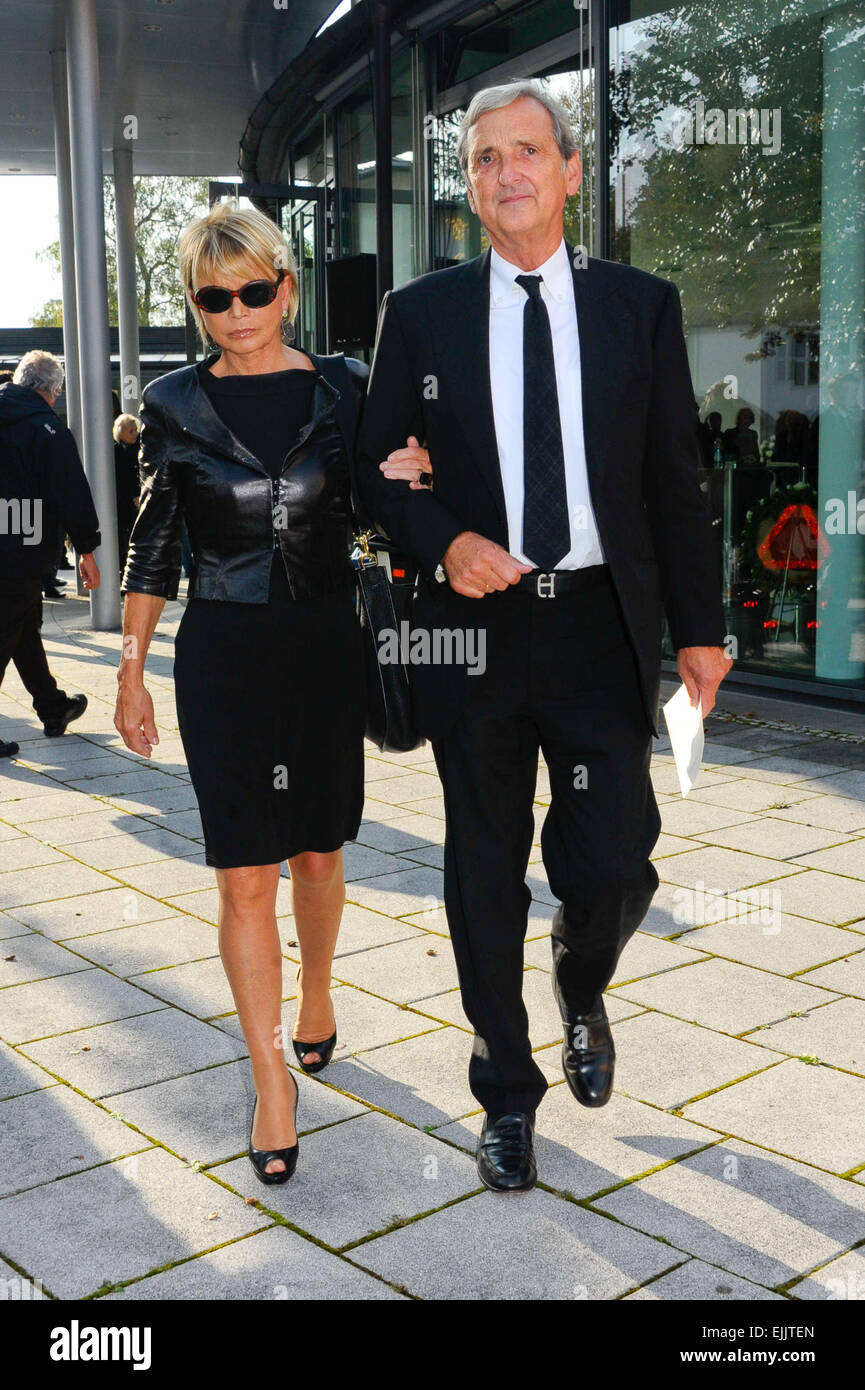 Memorial for late actor Joachim Fuchsberger in Gruenwald Featuring: Uschi  Glas,Dieter Herrmann Where: Munich, Germany When: 22 Sep 2014 Stock Photo -  Alamy