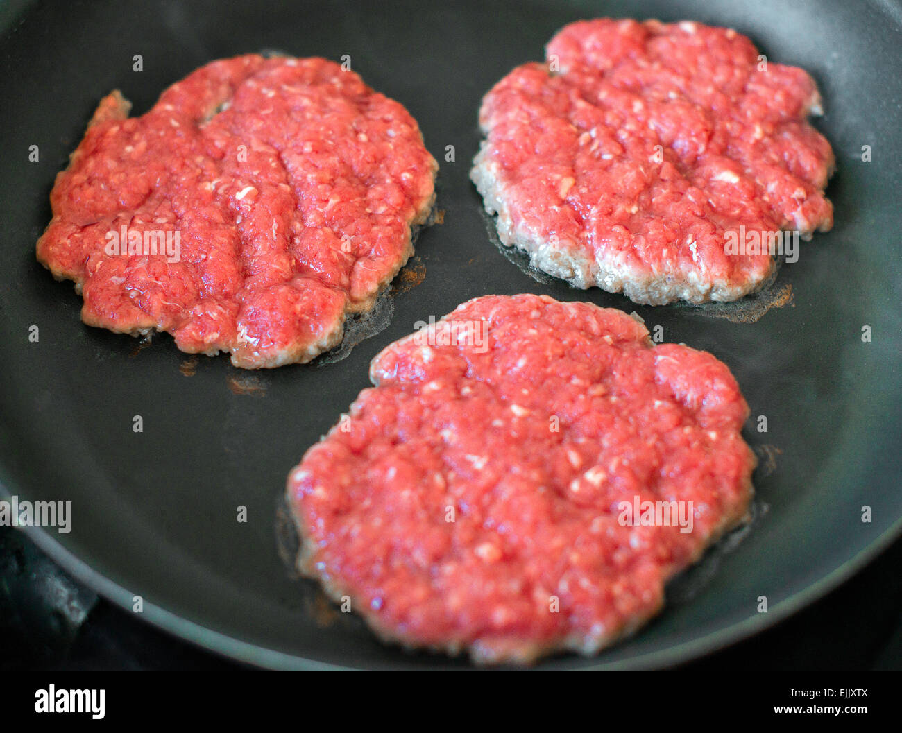 Ground beef hires stock photography and images Alamy