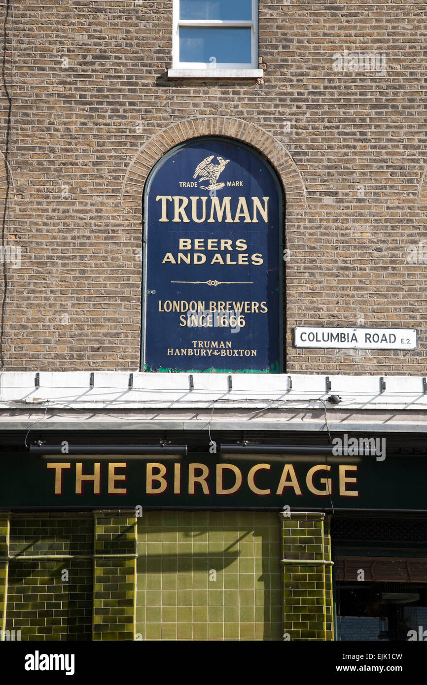 Birdcage Pub Sign, Columbia Road, London; England; UK Stock Photo Alamy