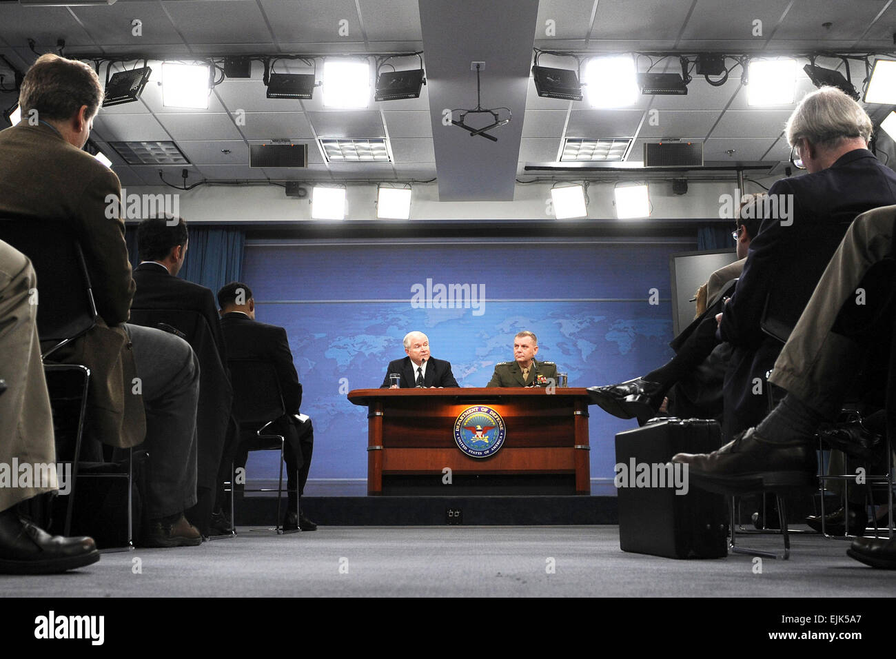 Secretary of Defense Robert M. Gates and Vice Chairman of the Joint Chiefs of Staff Gen. James Cartwright speak to members of the press about the fiscal year 2010 budget during a joint press availability at the Pentagon, April 6, 2009.  DOD photo by Cherie Cullen released  Gates says people take top priority in budget recommendations  /-news/2009/04/07/19334-gates-says-people-take-top-priority-in-budget-recommendations/index.html Stock Photo